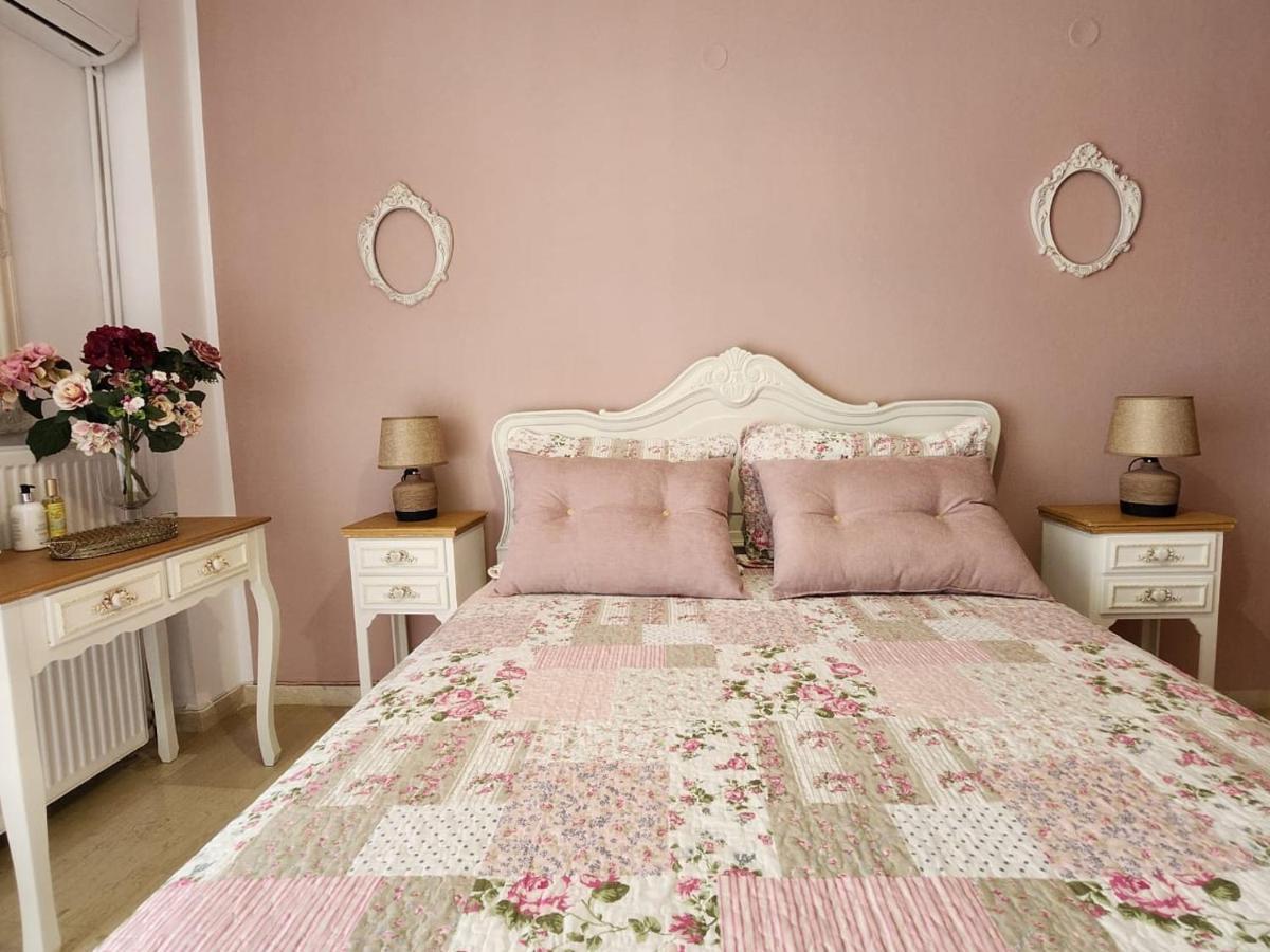 Queen Aspri Apartment 3' Min To The Beach! อันติกีรา ภายนอก รูปภาพ